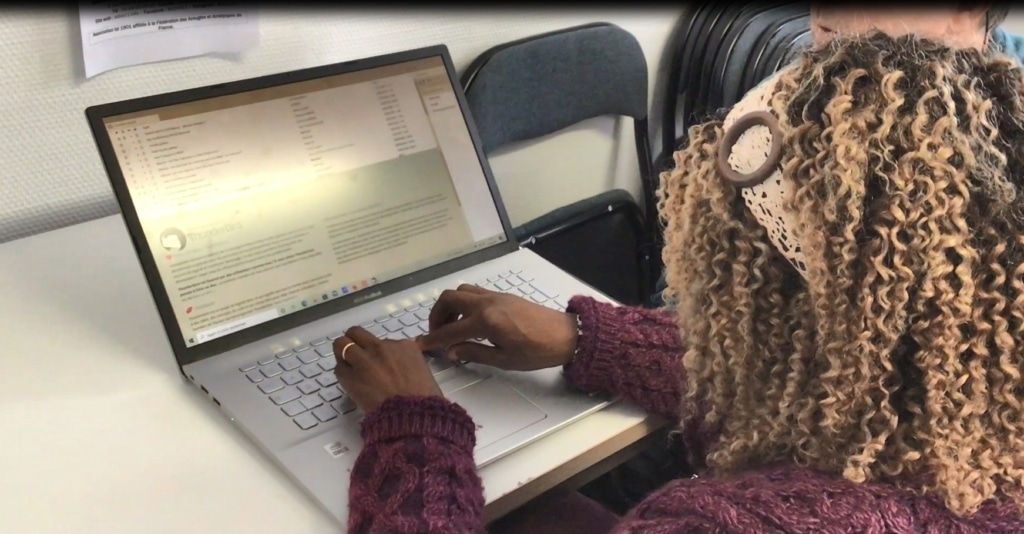 Lutte contre l’isolement des personnes déficientes visuelles