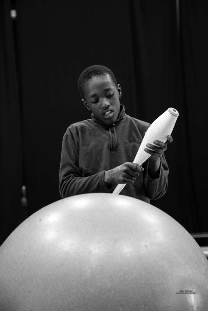 LE CHAPITEAU ITINERANT DE CIRQUE ADAPTE